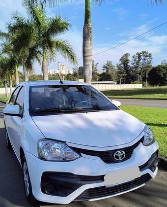 TOYOTA ETIOS 1.5 XS SEDAN 16V FLEX 4P AUTOMÁTICO TOYOTA ETIOS 1.5 XS SEDAN 16V FLEX 4P AUTOMÁTICO